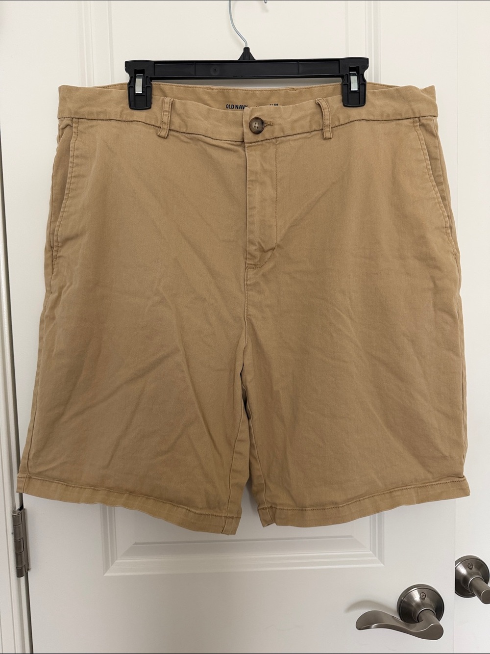 Old Navy Men's Tan Flat-Front Chino Shorts